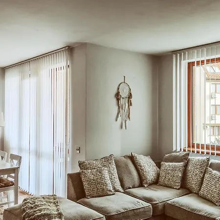 Four Seasons Two -oasis Apartman Bliznaci